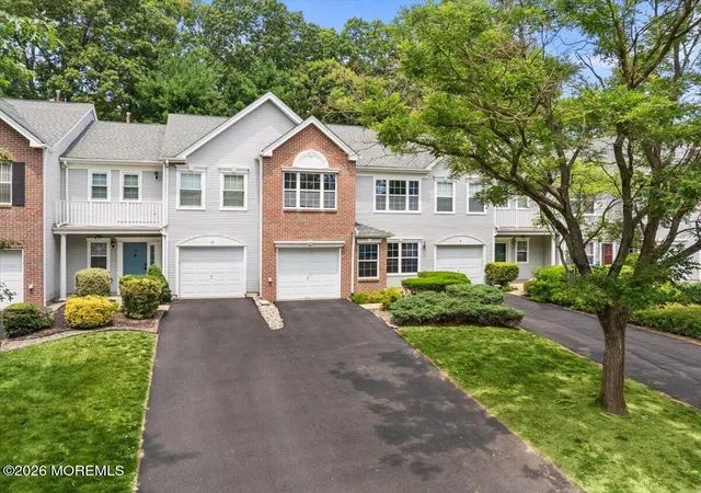 4th image of 10 Pennsbury Wy, East Brunswick, NJ 08816 | MLS# 22619150