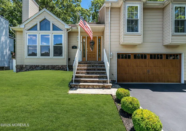 Photo 2 of Sale Pending at 11 Metedeconk Rd, Howell, NJ 07731 | MLS# 22619137 | Listing updated on 2026-09-11