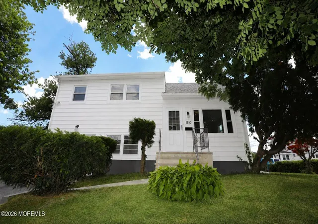 Homes for sale in Neptune Township, NJ | 1610 Huntington Ave, Neptune Township, NJ 07753 | MLS# 22619062