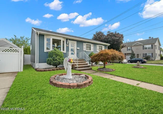 Homes for sale in Carteret, NJ | 21 Spruce St, Carteret, NJ 07008 | MLS# 22619066