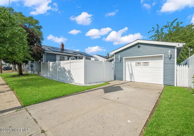 Homes for sale in Carteret, NJ | 21 Spruce St, Carteret, NJ 07008 | MLS# 22619066