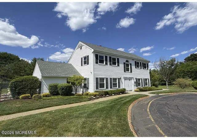 Homes for sale in Freehold, NJ | 15 Stowe Ct, Freehold, NJ 07728 | MLS# 22619288