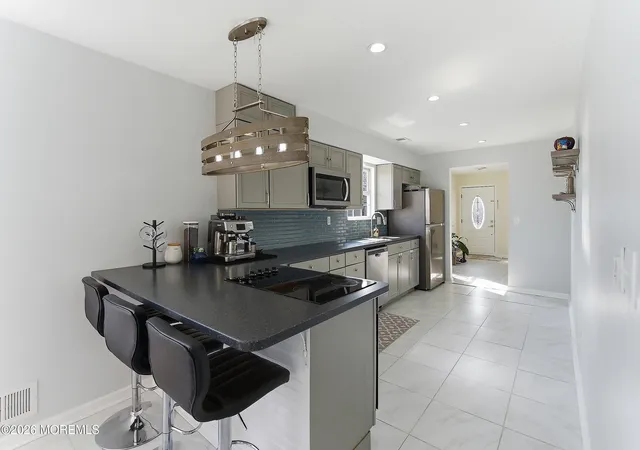4th image of 335 Park Ave, Union Beach, NJ 07735 | MLS# 22619101