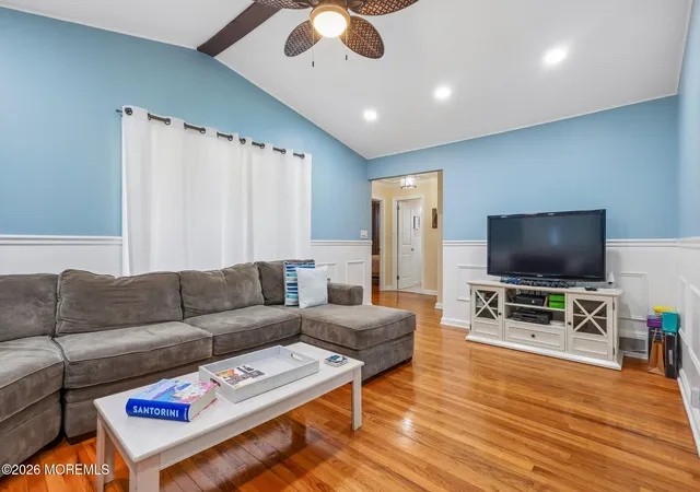 4th image of 803 Trenton Ave, Point Pleasant Beach, NJ 08742 | MLS# 22619138