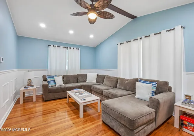 5th image of 803 Trenton Ave, Point Pleasant Beach, NJ 08742 | MLS# 22619138