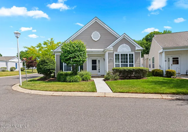 2nd image of 527 Harrier Dr #527, Monroe Township, NJ 08831 | MLS# 22619143