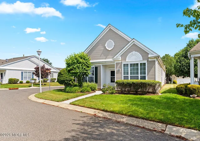 3rd image of 527 Harrier Dr #527, Monroe Township, NJ 08831 | MLS# 22619143