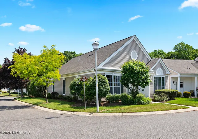 4th image of 527 Harrier Dr #527, Monroe Township, NJ 08831 | MLS# 22619143