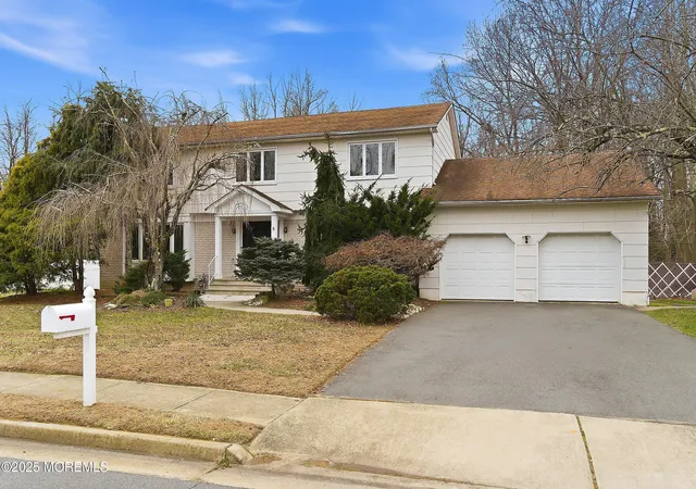 Photo 3 of Sale Pending at 5 Washington Ave, Morganville, NJ 07751 | MLS# 22619312 | Listing updated on 2026-10-01