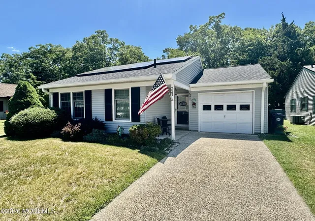 Homes for sale in Little Egg Harbor Twp, NJ | 227 Lexington Dr, Little Egg Harbor Twp, NJ 08087 | MLS# 22619196
