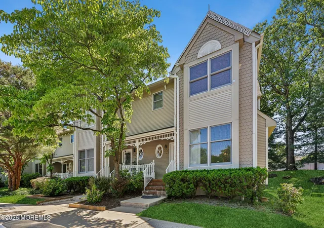 2nd image of 157 Northampton Dr, Holmdel, NJ 07733 | MLS# 22619217