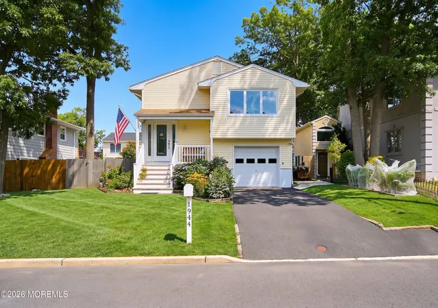 1st image of 1944 Pine Meadow Ave, Toms River, NJ 08753 | MLS# 22619478
