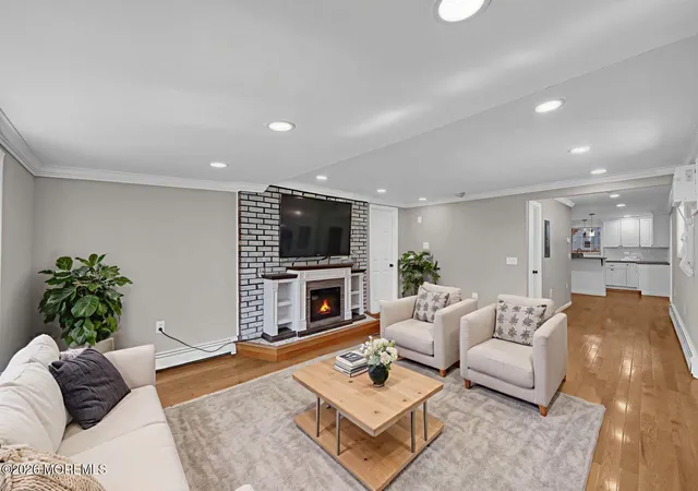 3rd image of 807 6th St, Union Beach, NJ 07735
