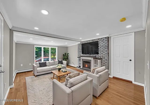 4th image of 807 6th St, Union Beach, NJ 07735