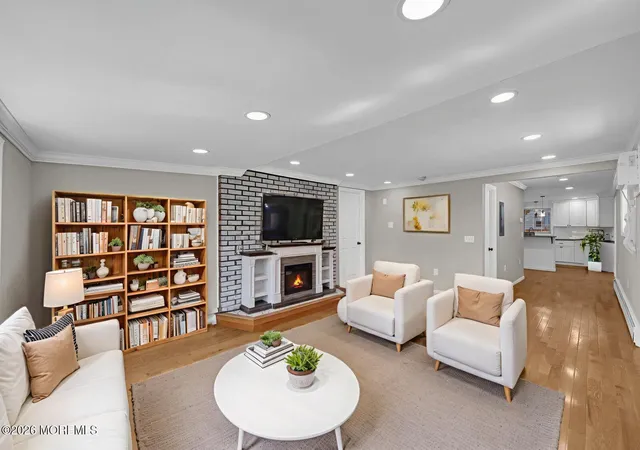 5th image of 807 6th St, Union Beach, NJ 07735