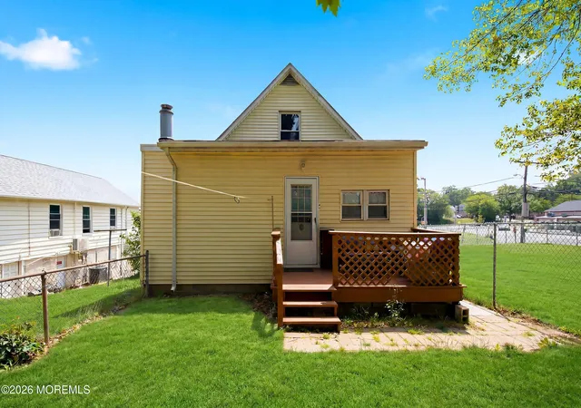 Homes for sale in South Amboy, NJ | 275 Laurence Pkwy, South Amboy, NJ 08879 | MLS# 22619712