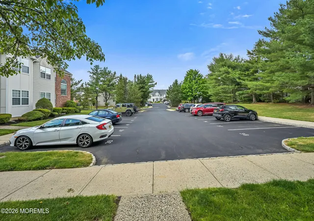 4th image of 38 Azimuth Ct #128, Holmdel, NJ 07733 | MLS# 22619728