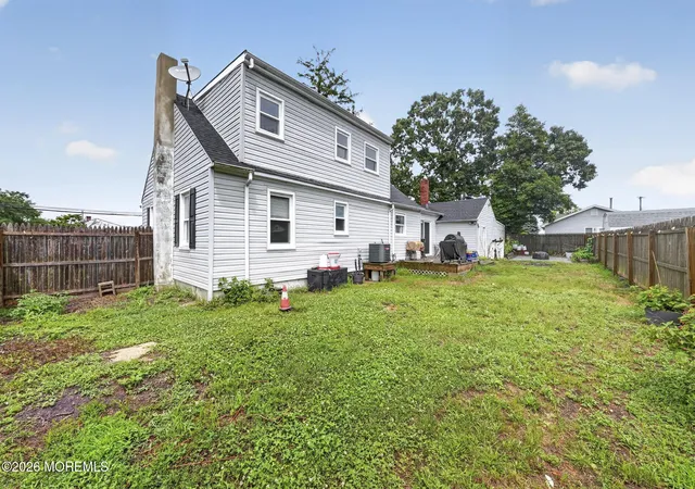 Photo 15 of Single family home for sale at 101 Fischer Blvd, Toms River, NJ 08753 | MLS# 22619335 | Listing updated on 2026-08-17