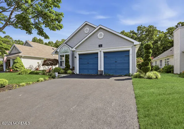 4th image of 70 Rosewood Dr, Lakewood, NJ 08701 | MLS# 22619344