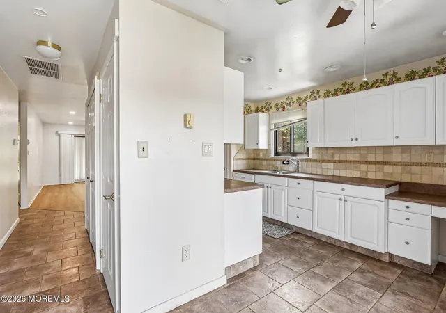 Homes for sale in Manalapan, NJ | 85 Amberly Dr #D, Manalapan, NJ 07726 | MLS# 22619459