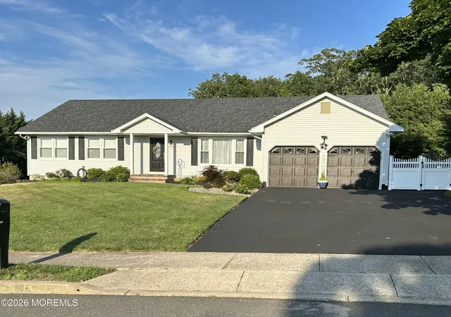 Homes for sale in Toms River, NJ | 217 Woodberry Dr, Toms River, NJ 08753 | MLS# 22619410
