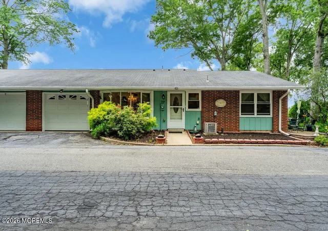 3rd image of 716A Buckingham Dr, Lakewood, NJ 08701 | MLS# 22619399