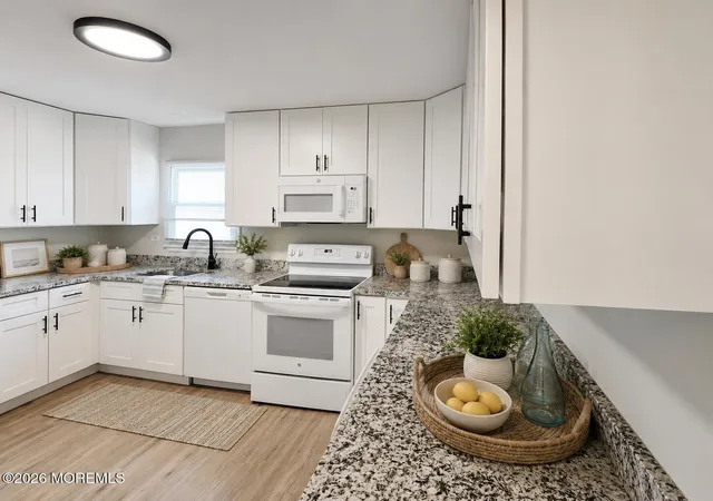 Homes for sale in Lakewood, NJ | 48E Cambridge Ct, Lakewood, NJ 08701 | MLS# 22620365