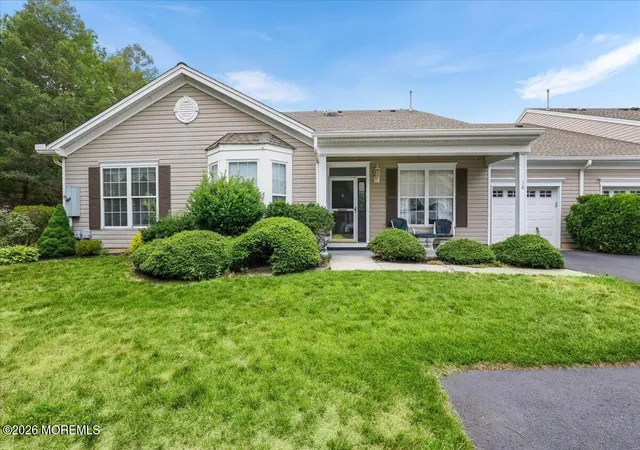 3rd image of 38 Autumntide Dr, Lakewood, NJ 08701 | MLS# 22619409