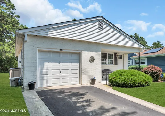 Photo 2 of Single family home for sale at 108 Torrey Pines Dr, Toms River, NJ 08757 | MLS# 22620019 | Listing updated on 2026-09-13
