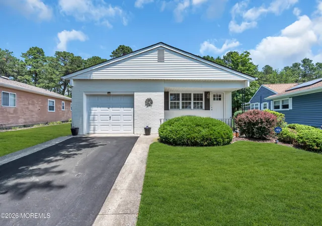 Photo 3 of Single family home for sale at 108 Torrey Pines Dr, Toms River, NJ 08757 | MLS# 22620019 | Listing updated on 2026-09-13