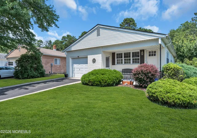 Photo 3 of Single family home for sale at 108 Torrey Pines Dr, Toms River, NJ 08757 | MLS# 22620019 | Listing updated on 2026-09-13