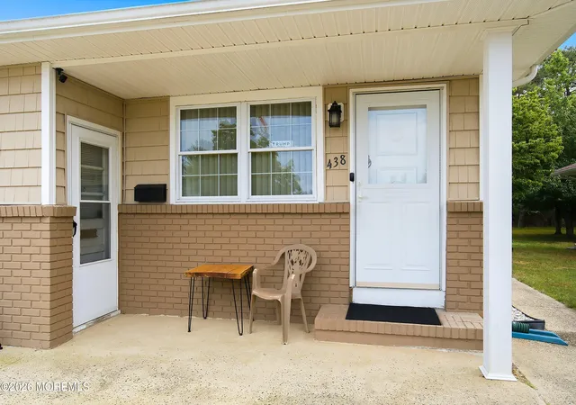 Photo 4 of Single family home for sale at 438 Jamaica Blvd, Toms River, NJ 08757 | MLS# 22619624 | Listing updated on 2026-09-14