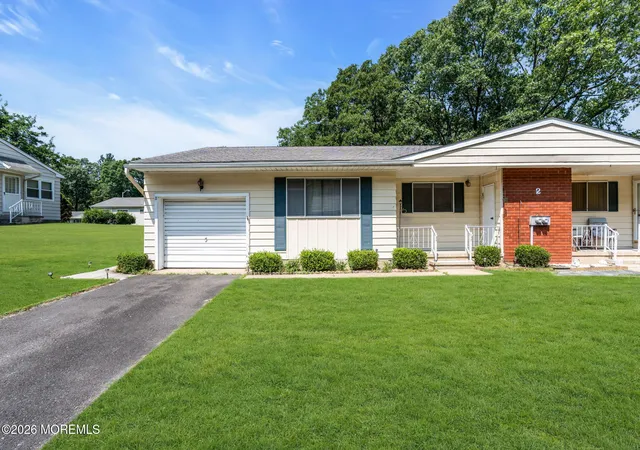 4th image of 2 B Connecticut Dr #B, Whiting, NJ 08759 | MLS# 22620417