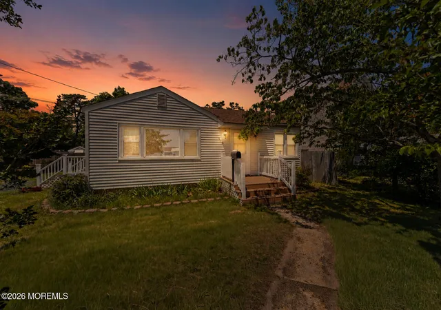 2nd image of 418 Greenwood Ln, Brick, NJ 08723 | MLS# 22619556