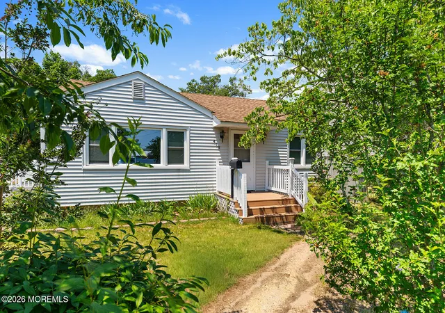 3rd image of 418 Greenwood Ln, Brick, NJ 08723 | MLS# 22619556