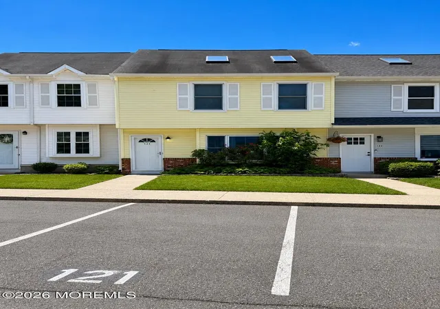 1st image of 121 Joan Ct #121, Jackson, NJ 08527 | MLS# 22619600
