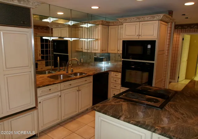 Photo 2 of Sale Pending at 852 Glenwood Cir, Toms River, NJ 08753 | MLS# 22620837 | Listing updated on 2026-08-06