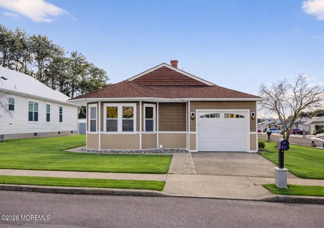 Photo 1 of Single family home for sale at 199 Canterbury Ln, Toms River, NJ 08757 | MLS# 22619520 | Listing updated on 2026-09-14