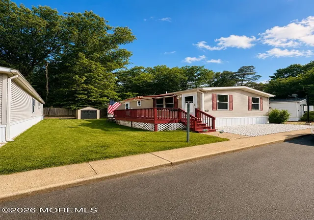 Homes for sale in Hazlet, NJ | 62 Stern Ave, Hazlet, NJ 07734 | MLS# 22619631