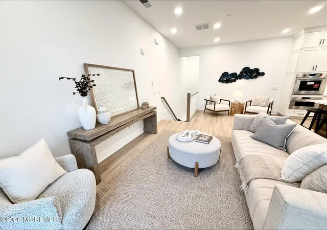 Homes for sale in Asbury Park, NJ | 419a Lake Ave, Asbury Park, NJ 07712