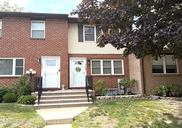 Homes for sale in Brick, NJ | 1046 Tammy Ct, Brick, NJ 08724 | MLS# 22619669