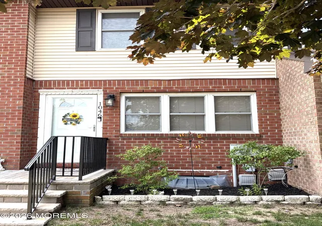 Homes for sale in Brick, NJ | 1046 Tammy Ct, Brick, NJ 08724 | MLS# 22619669