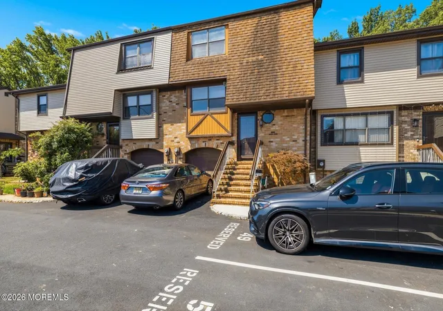 Photo 2 of Single family home for sale at 703 Merrywood Dr, Edison, NJ 08817 | MLS# 22619672 | Listing updated on 2026-08-30