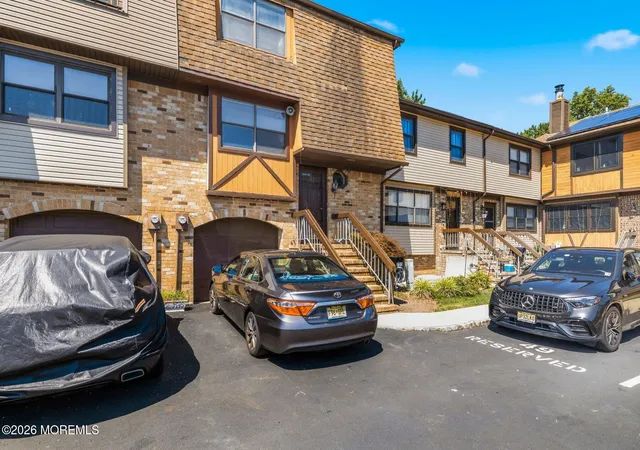 Photo 3 of Single family home for sale at 703 Merrywood Dr, Edison, NJ 08817 | MLS# 22619672 | Listing updated on 2026-08-30