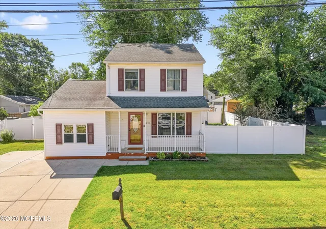 Homes for sale in Aberdeen, NJ | 205 County Rd, Aberdeen, NJ 07721 | MLS# 22619737