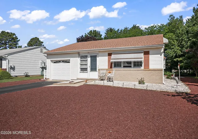 Photo 2 of Single family home for sale at 23 Basset Dr, Toms River, NJ 08757 | MLS# 22619920 | Listing updated on 2026-07-10