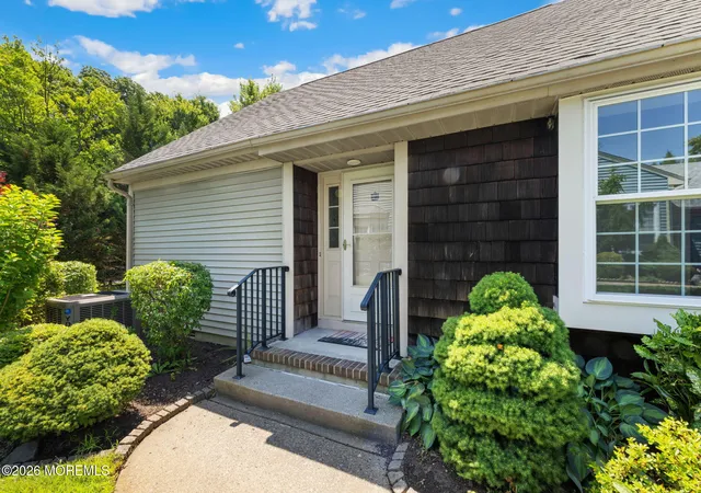 1st image of 9b Melborn Dr, Monroe Township, NJ 08831 | MLS# 22620835