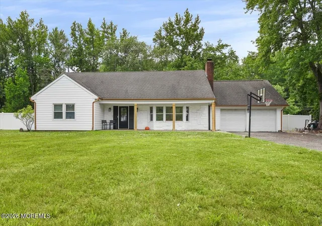 Homes for sale in Manalapan, NJ | 12 Maxwell Ln, Manalapan, NJ 07726 | MLS# 22619618