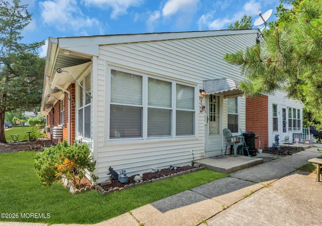 Homes for sale in Whiting, NJ | 207b Laurel Pl, Whiting, NJ 08759 | MLS# 22620364