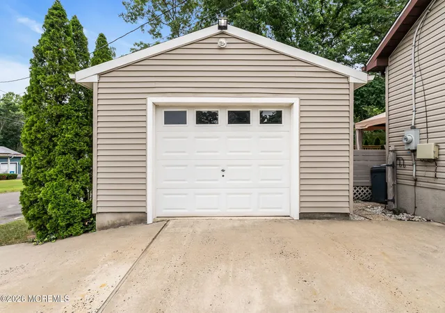 33rd image of 812 Beacon St, Toms River, NJ 08757 | MLS# 22620008